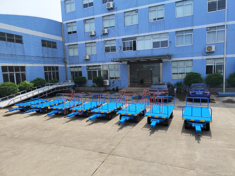 3噸無動力牽引平板拖車組前后可拆護(hù)欄
