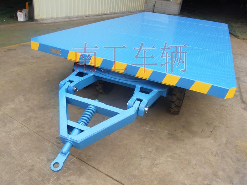 10噸實(shí)心胎平板全掛拖車 無動力叉車牽引工具拖車