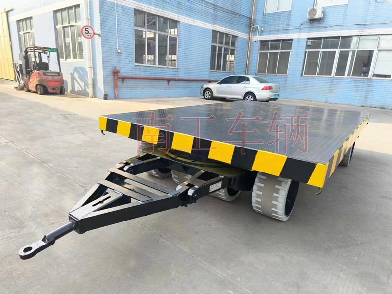 30噸重型平板拖車，叉車牽引重型工具拖車