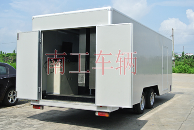 大型戶外廂式LED廣告拖車(chē) 折疊屏廣告拖車(chē)3I.jpg